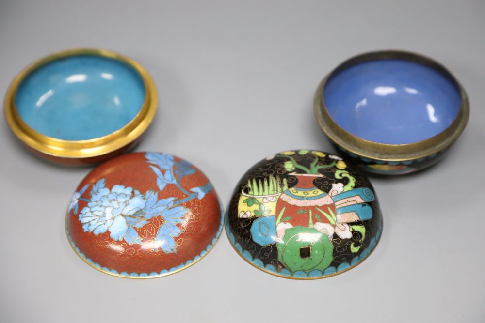 Two 19th/20th century Chinese cloisonne enamel boxes and covers, tallest 6cm